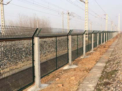 鐵路防護(hù)柵欄